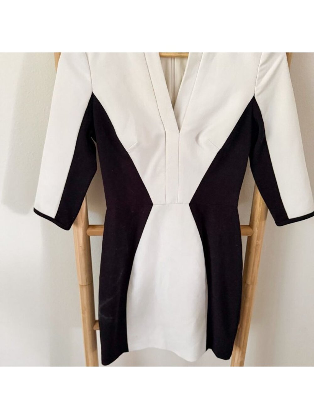 Black Halo Colorblock Sheath Dress White Black Career Cocktail Size 2 - Picture 5 of 10